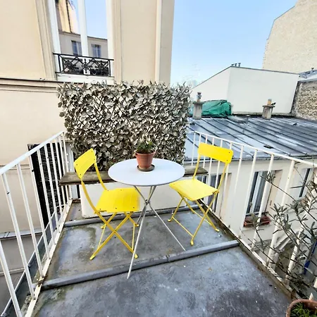 Lovely With Private Terrace In Prime Area * Parigi