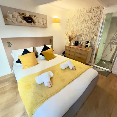 Appartamento Lovely With Private Terrace In Prime Area Parigi